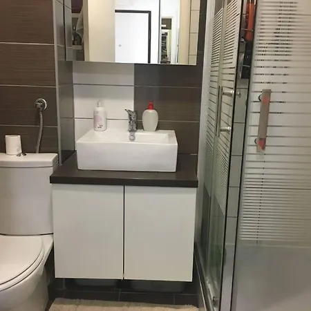 Modern And Lovely Apartment Ella Daire Saraybosna