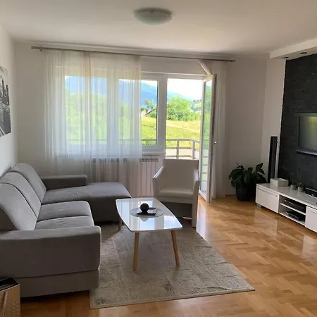 Modern And Lovely Apartment Ella Daire *