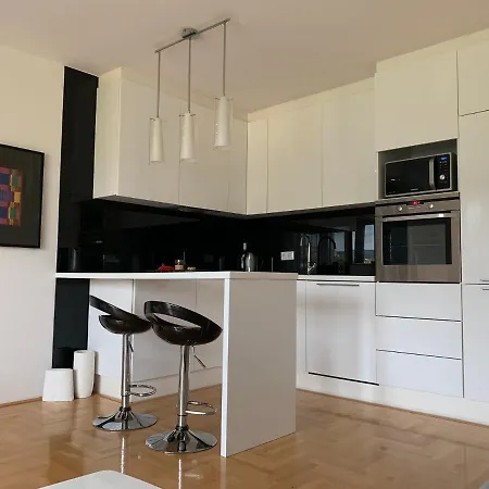 Daire Modern And Lovely Apartment Ella Saraybosna